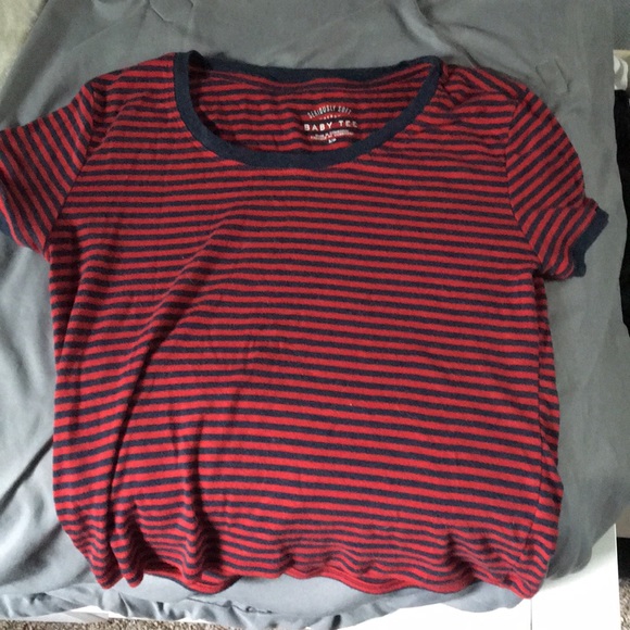 tee - Picture 2 of 3